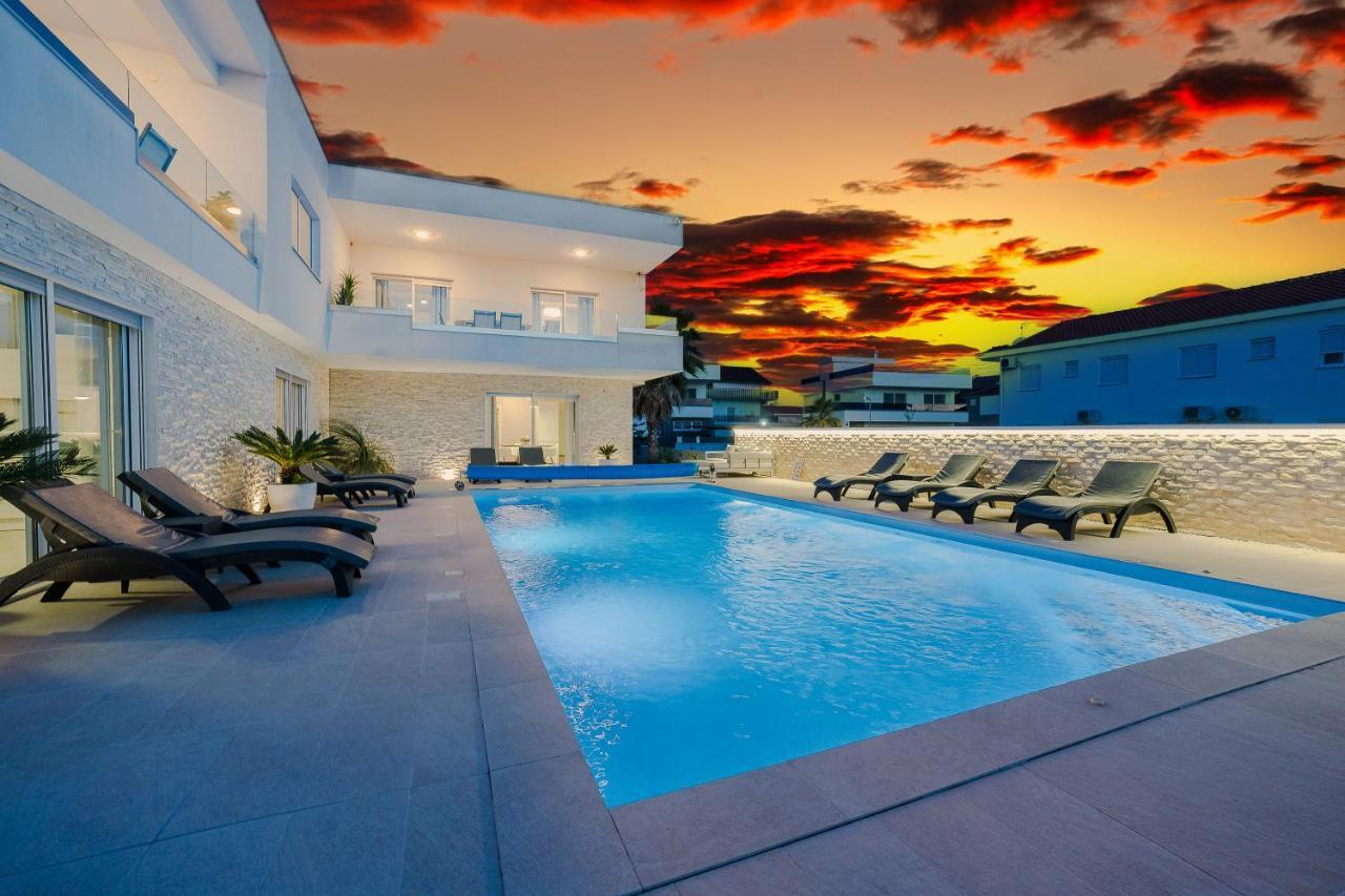 Luxury Apartments Marija Sukosan Bagian luar foto