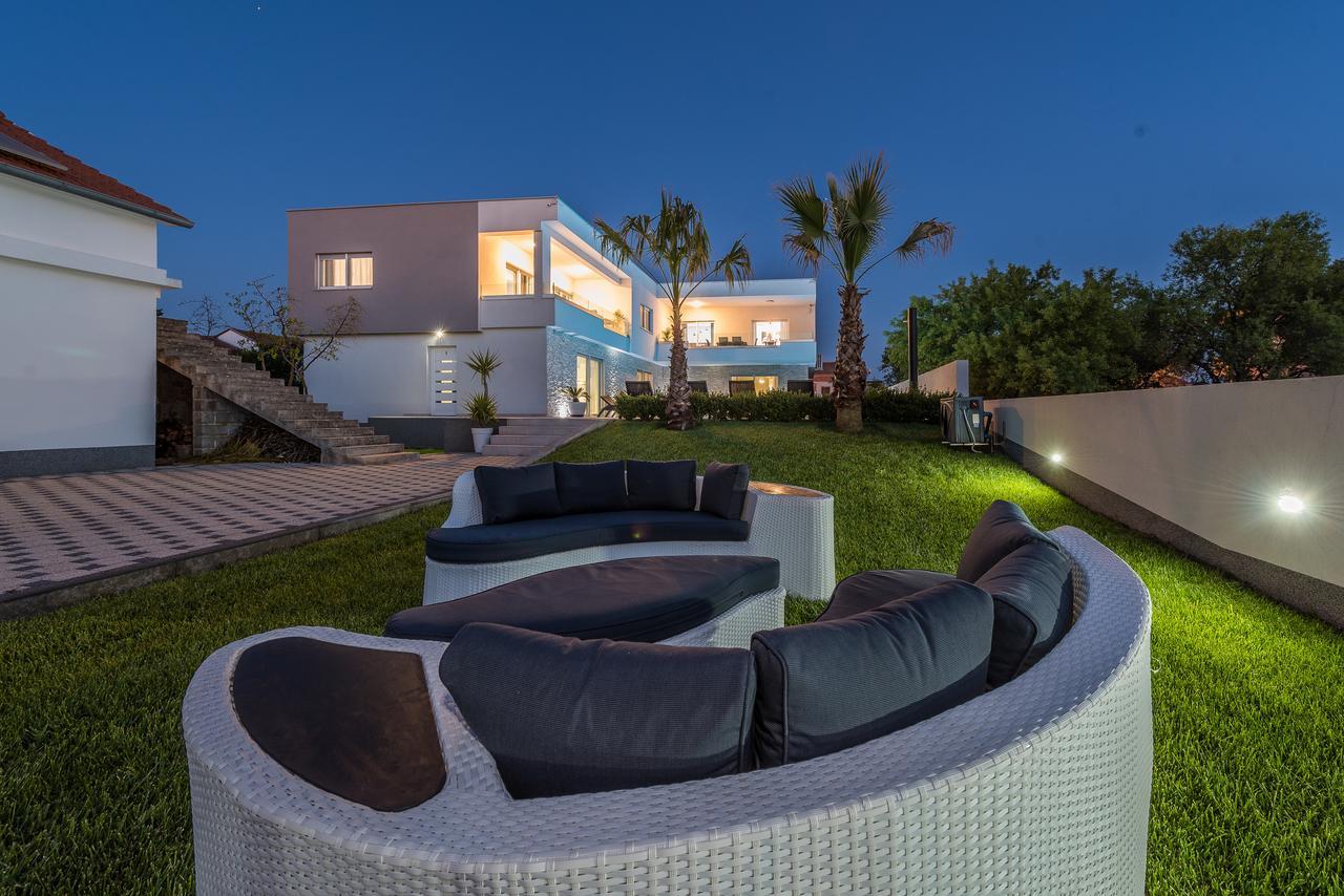 Luxury Apartments Marija Sukosan Bagian luar foto